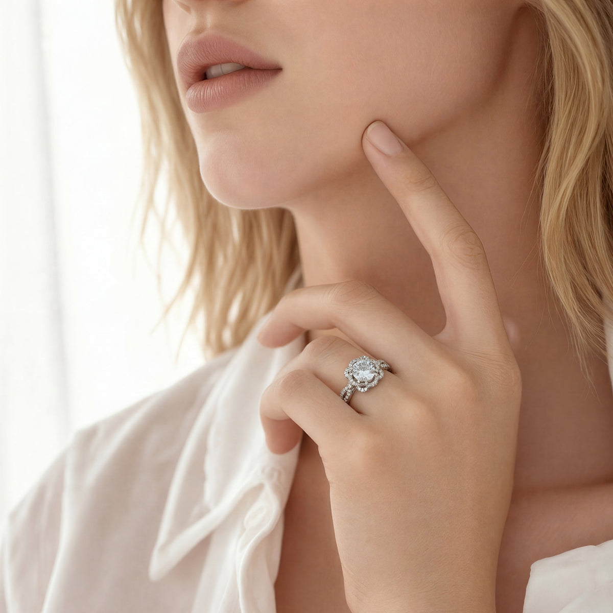 Verragio Round Halo Diamond Engagement Ring — photo 2 of 3