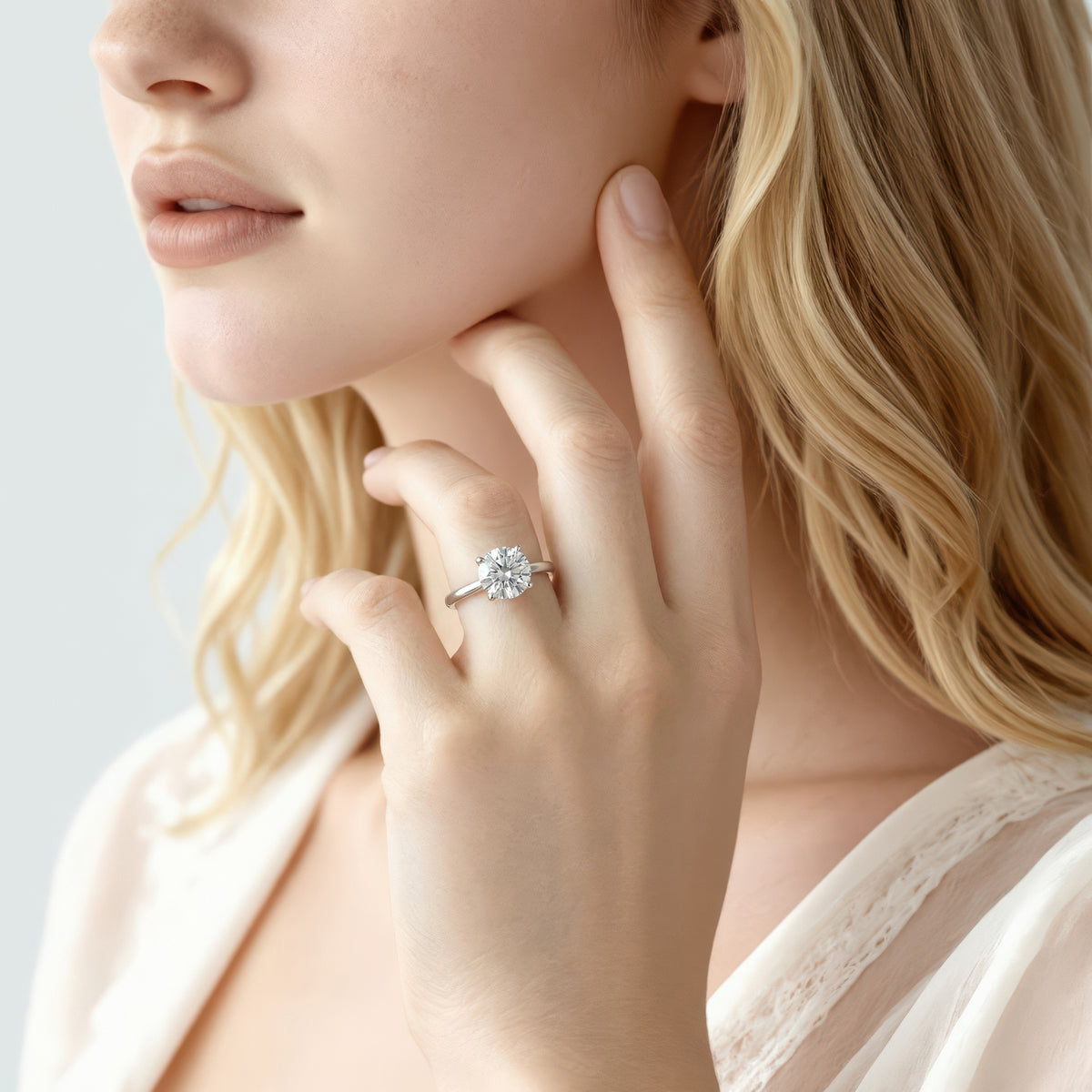 Fana Classic Round Solitaire Diamond Engagement Ring — photo 2 of 3