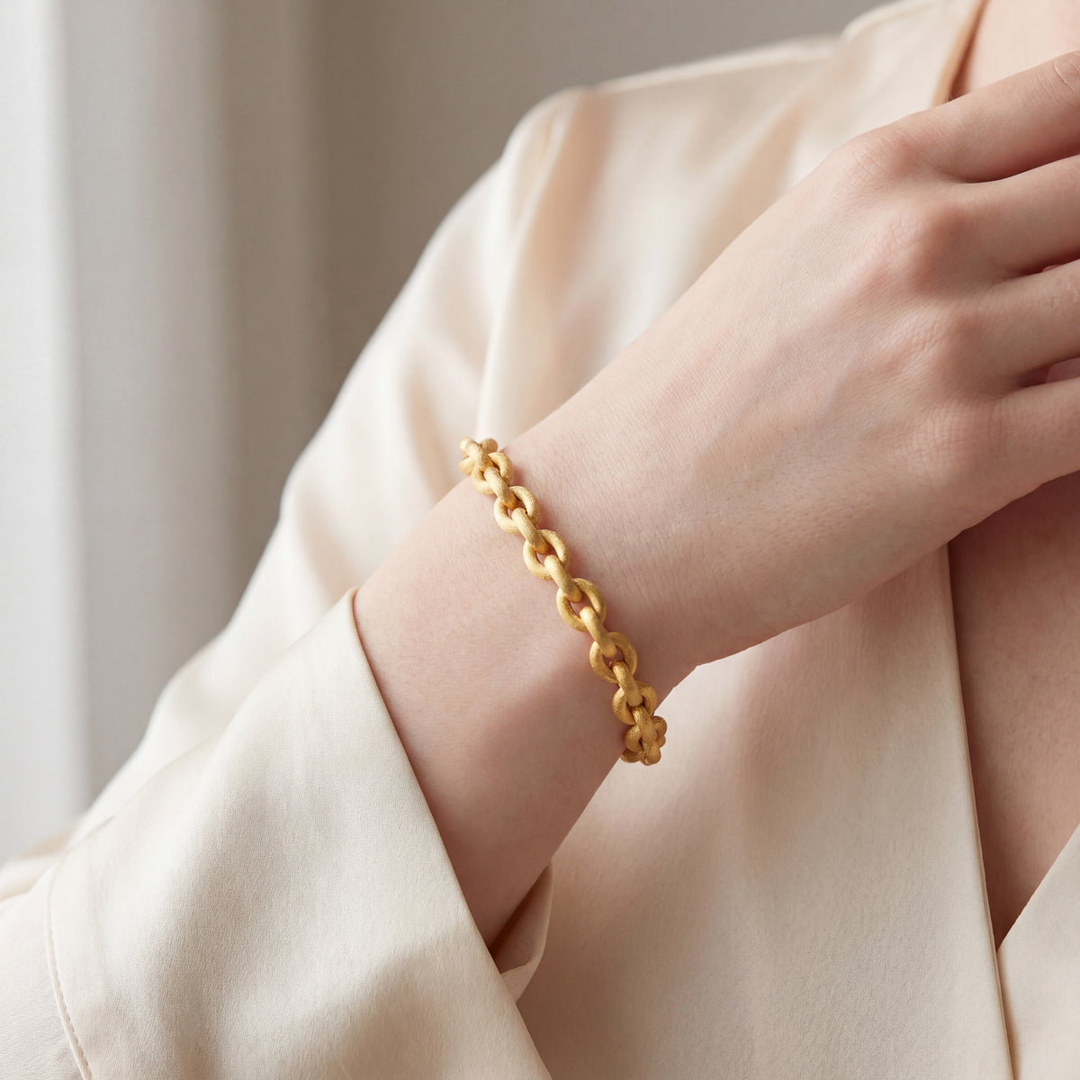 Nanis 18k Yellow Gold Bracelet — photo 2 of 2