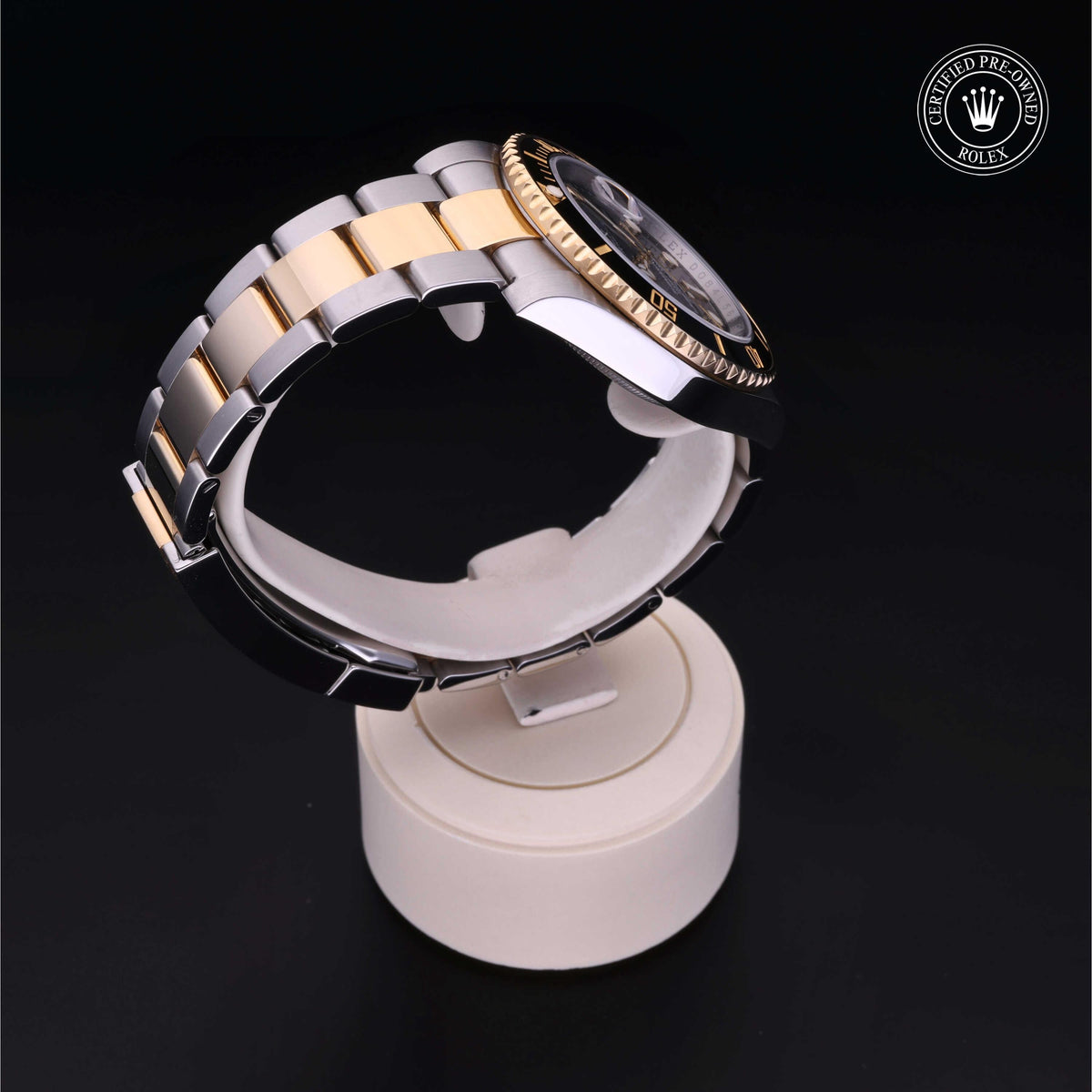 Rolex Certified Pre-Owned Submariner Date M116613LN in Oystersteel and yellow gold with black dial, image 30 of 41