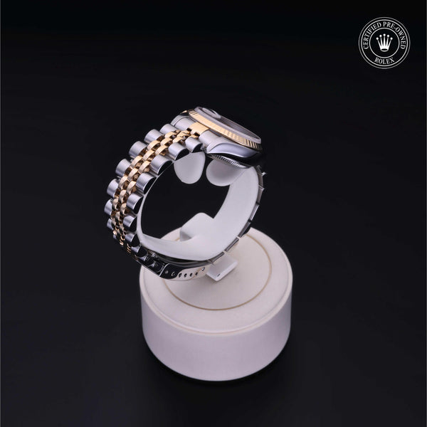 Rolex Certified Pre-Owned Lady-Datejust 26 M79173 in Oystersteel and yellow gold with ivory dial, image 5 of 41