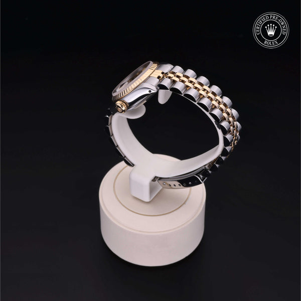 Rolex Certified Pre-Owned Lady-Datejust 26 69173 in Oystersteel and yellow gold with champagne dial, image 4 of 41