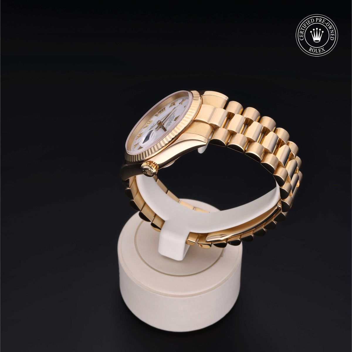 Rolex Certified Pre-Owned Day-Date 36 M118238 in 18 ct yellow gold with white dial, image 17 of 41