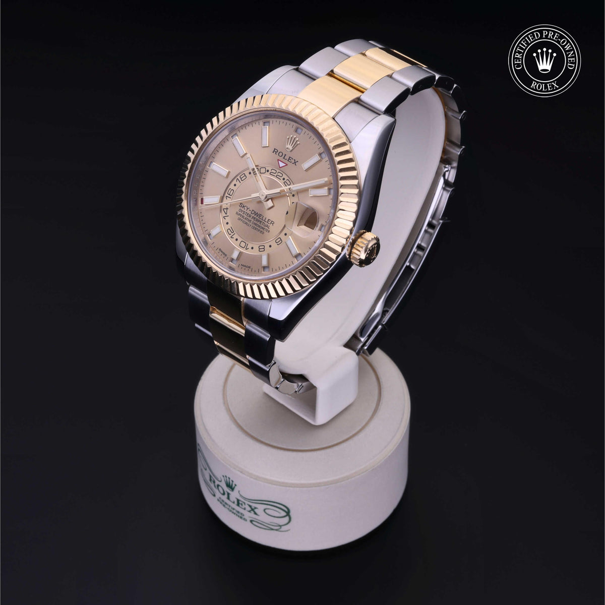 Rolex Certified Pre-Owned Sky-Dweller M326933 in Oystersteel and yellow gold with champagne dial, image 10 of 41