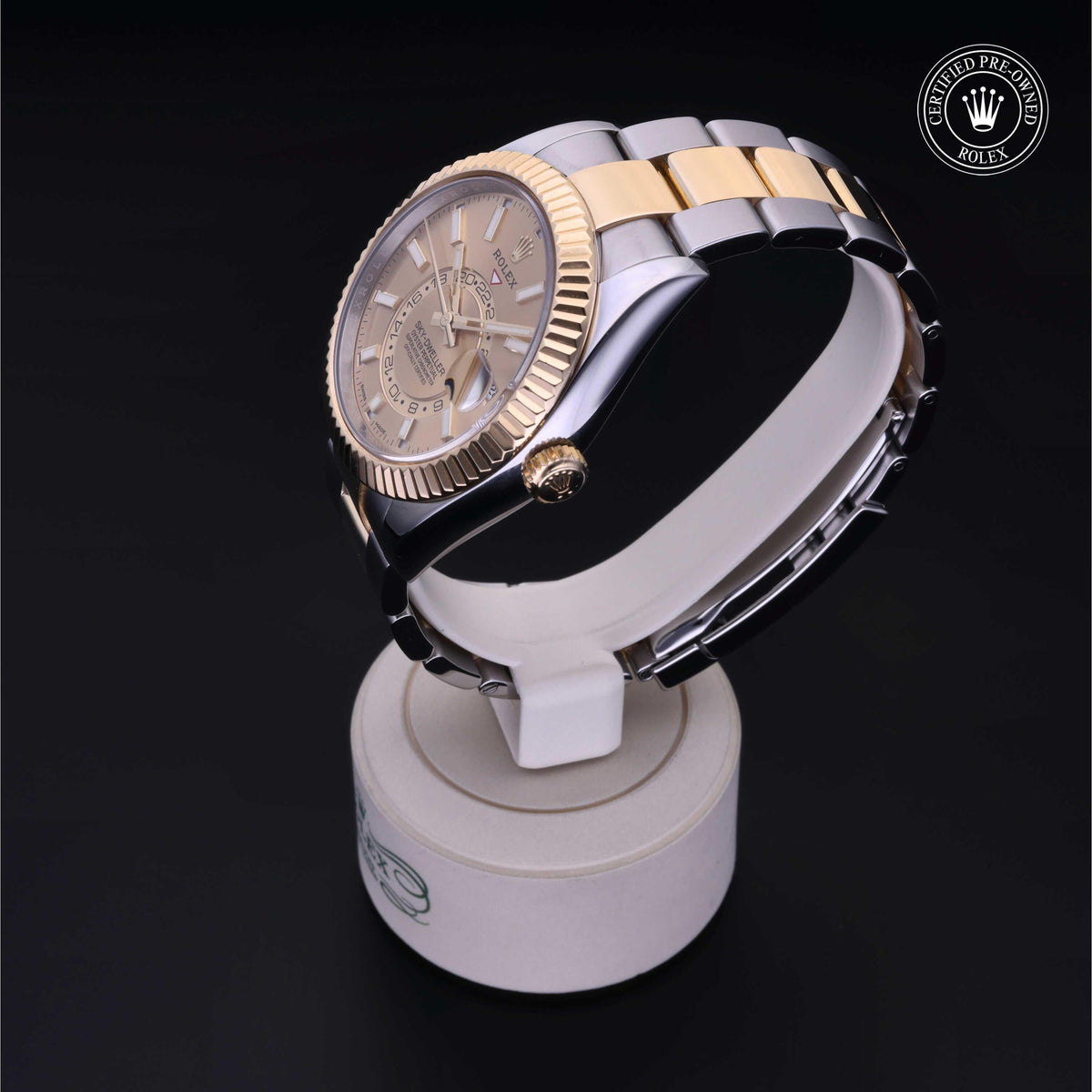 Rolex Certified Pre-Owned Sky-Dweller M326933 in Oystersteel and yellow gold with champagne dial, image 13 of 41