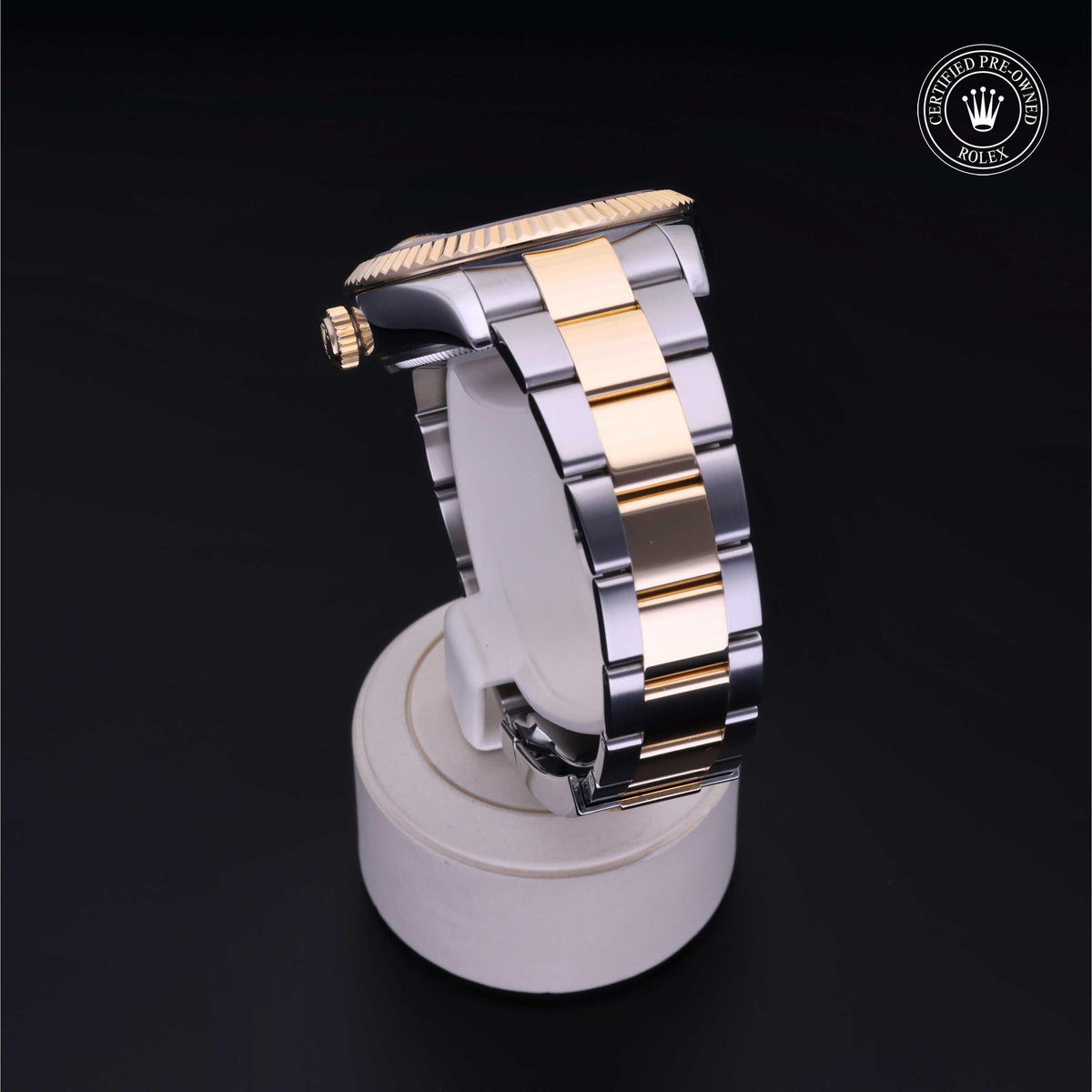 Rolex Certified Pre-Owned Sky-Dweller M326933 in Oystersteel and yellow gold with champagne dial, image 22 of 41