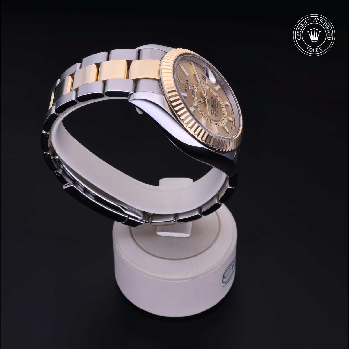 Rolex Certified Pre-Owned Sky-Dweller M326933 in Oystersteel and yellow gold with champagne dial, image 33 of 41