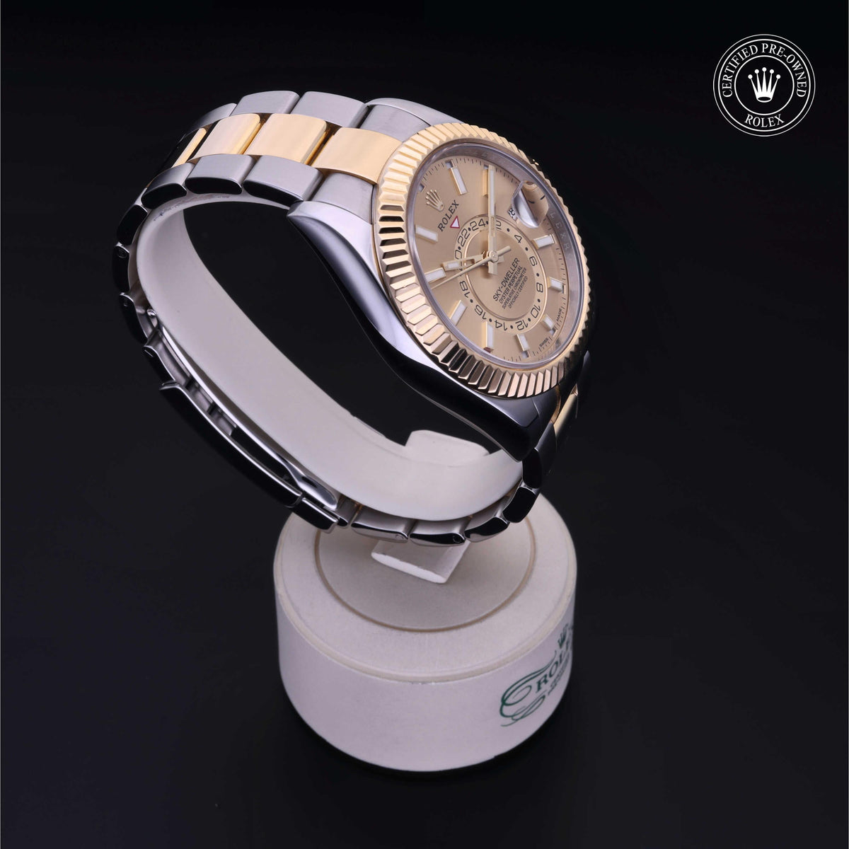 Rolex Certified Pre-Owned Sky-Dweller M326933 in Oystersteel and yellow gold with champagne dial, image 35 of 41