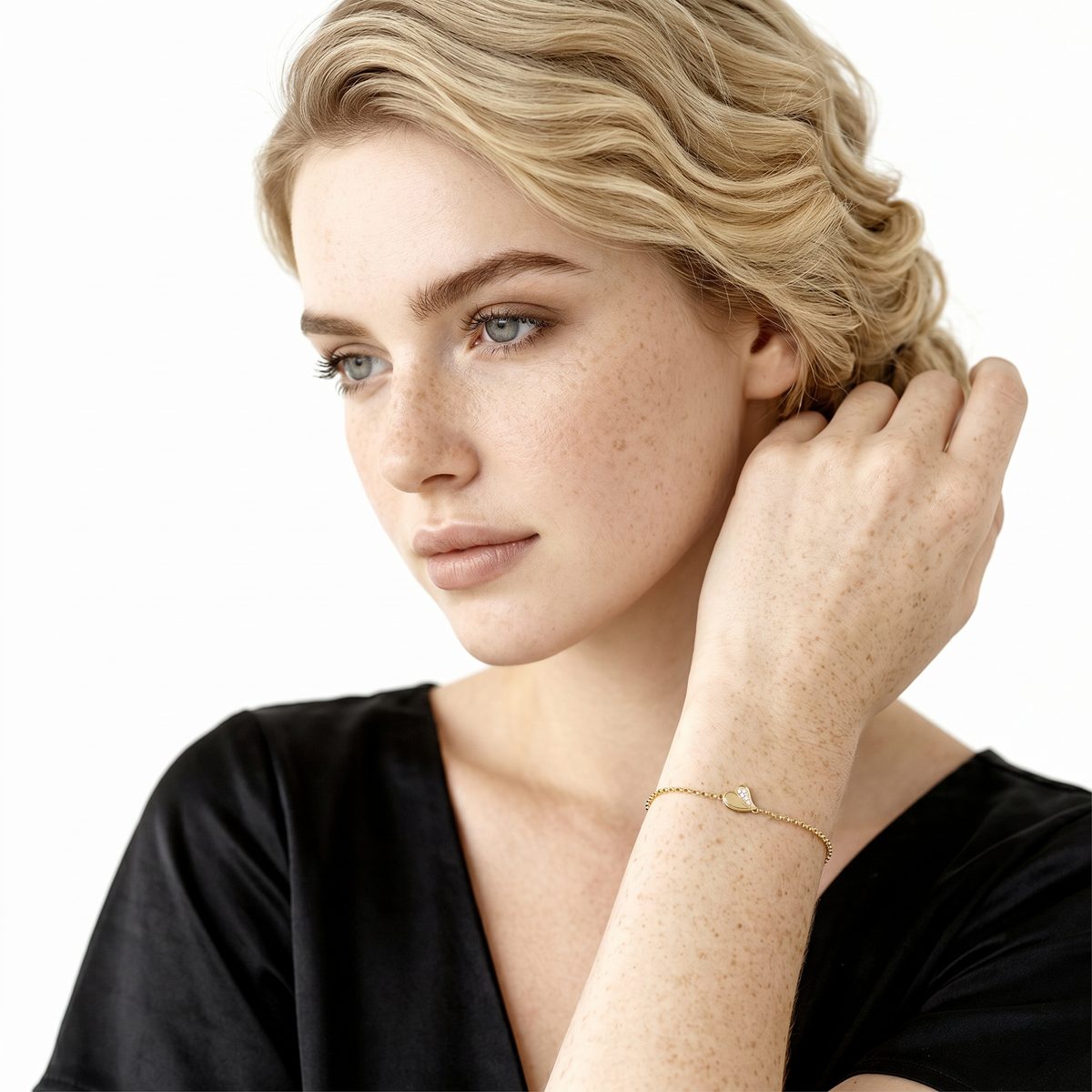 Roberto Coin Amorino 18K Yellow Gold Diamond Heart Bracelet worn by model