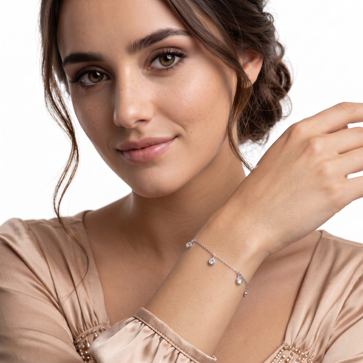 Roberto Coin 18K Gold Diamonds By The Inch Dangling Station Bracelet worn by model