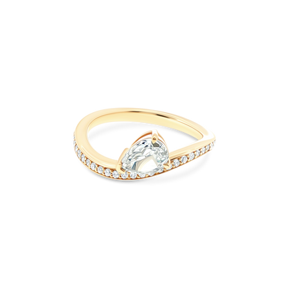 18k yellow gold pear diamond ring 130-2090