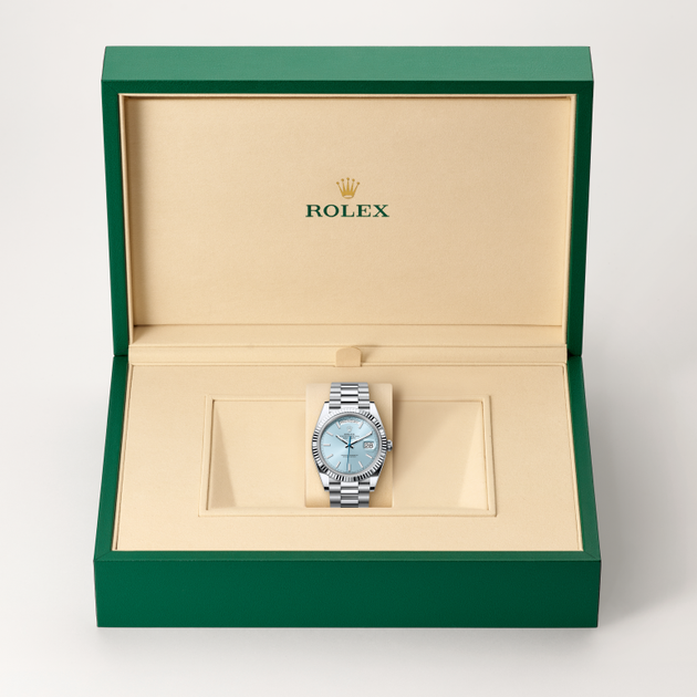  in Platinum, M228236-0018 - H.L. Gross Jewelers