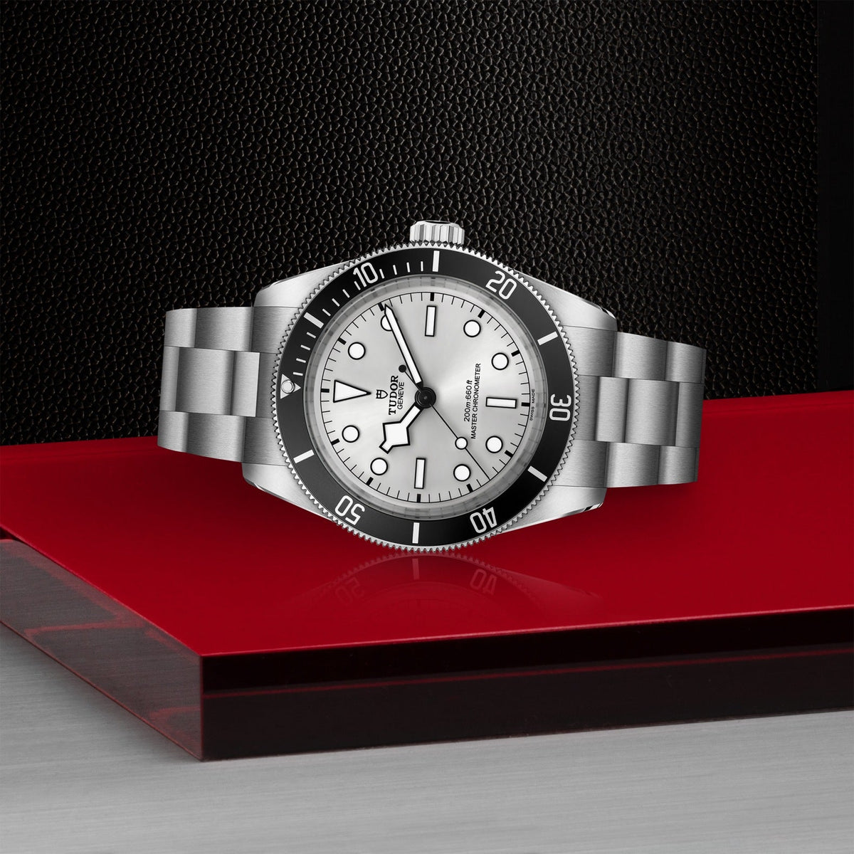 Tudor Black Bay 68 — photo 4 of 5