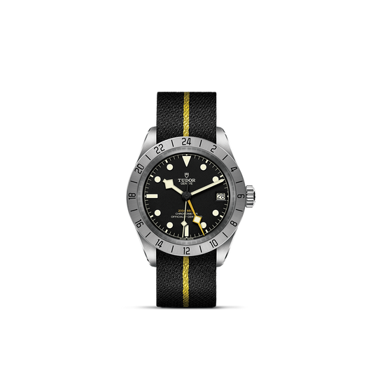 Tudor Black Bay Pro — photo 1 of 5