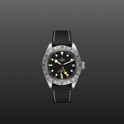 Tudor Black Bay Pro — photo 2 of 5