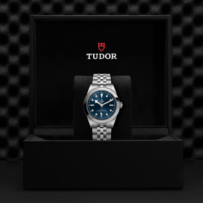 Tudor Black Bay 39 — photo 5 of 5