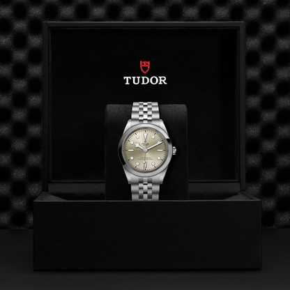 Tudor Black Bay 41 — photo 5 of 5