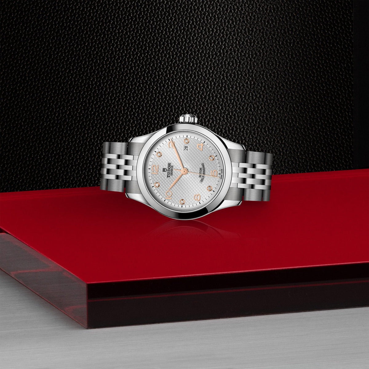 Tudor 1926 — photo 4 of 5