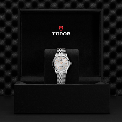Tudor 1926 — photo 5 of 5