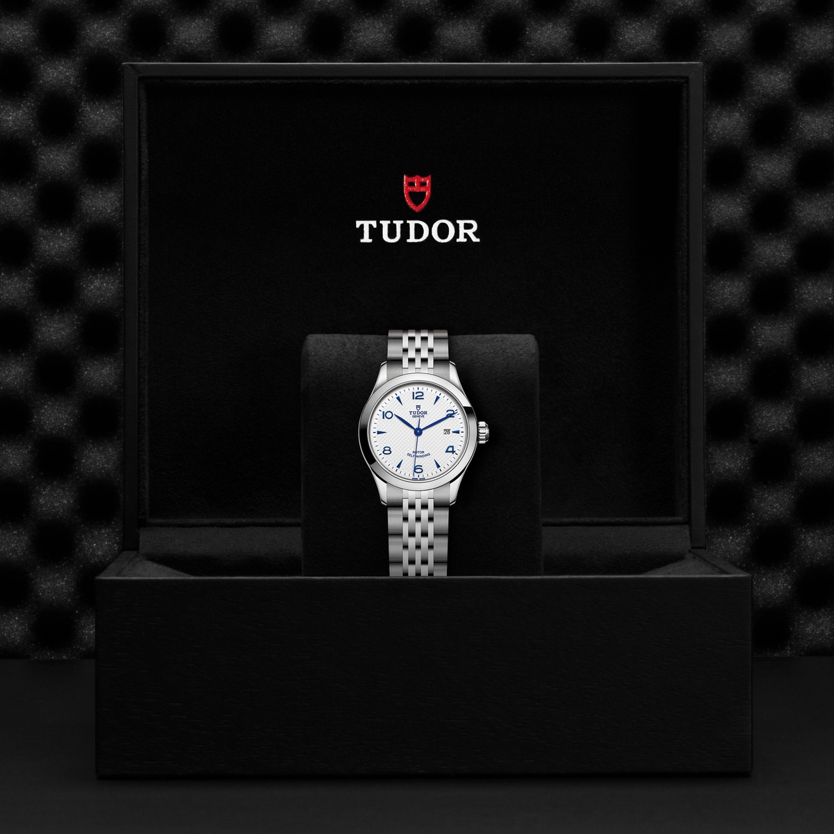 Tudor 1926 — photo 5 of 5