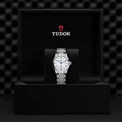 Tudor 1926 — photo 5 of 5