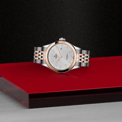 Tudor 1926 — photo 4 of 5