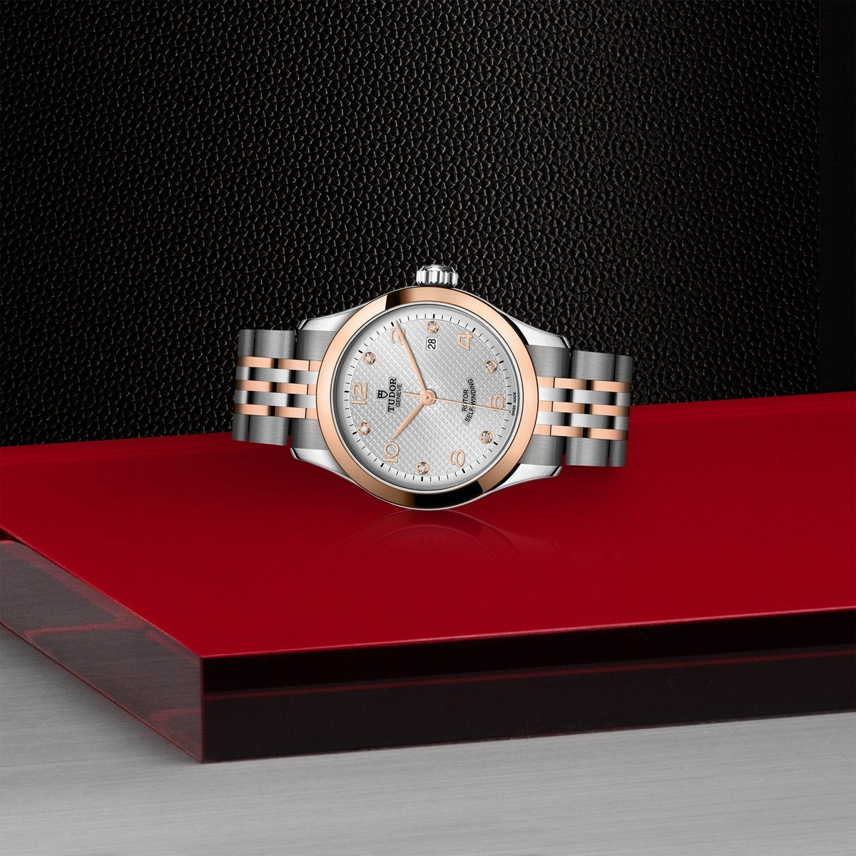 Tudor 1926 — photo 4 of 5