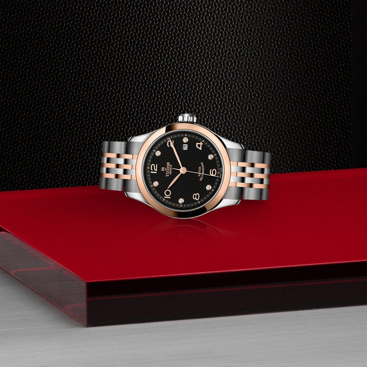 Tudor 1926 — photo 4 of 5