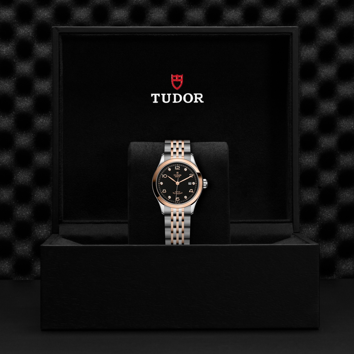 Tudor 1926 — photo 5 of 5