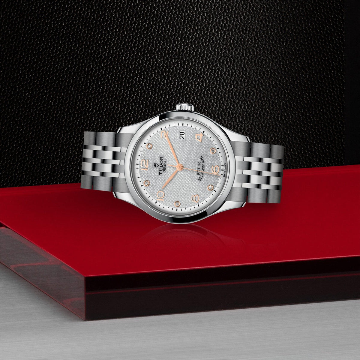 Tudor 1926 — photo 4 of 5