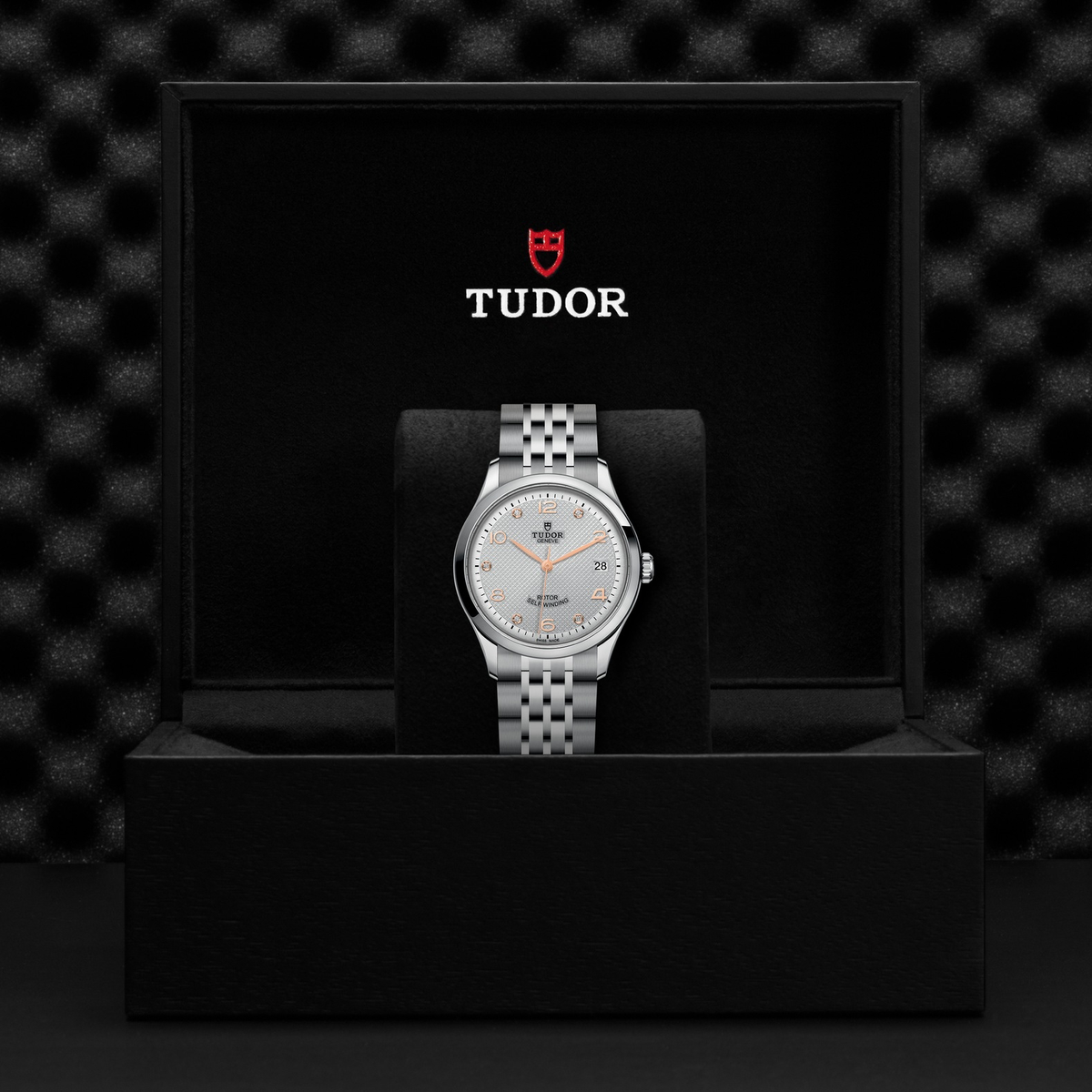 Tudor 1926 — photo 5 of 5