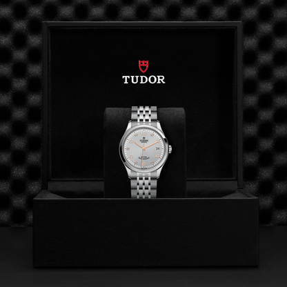 Tudor 1926 — photo 5 of 5