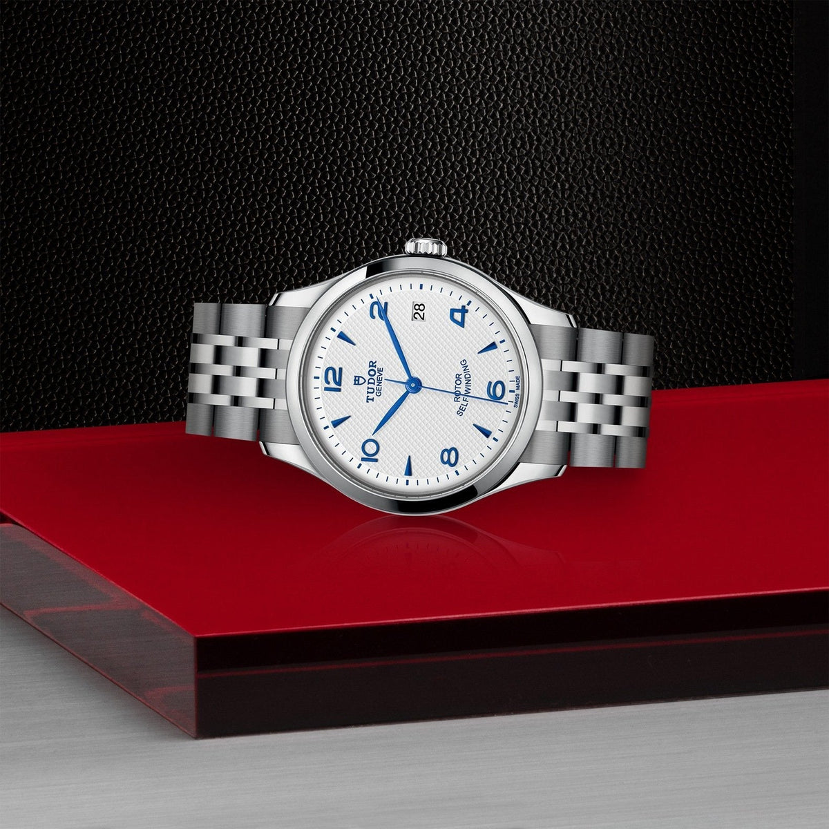 Tudor 1926 — photo 4 of 5