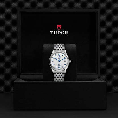 Tudor 1926 — photo 5 of 5