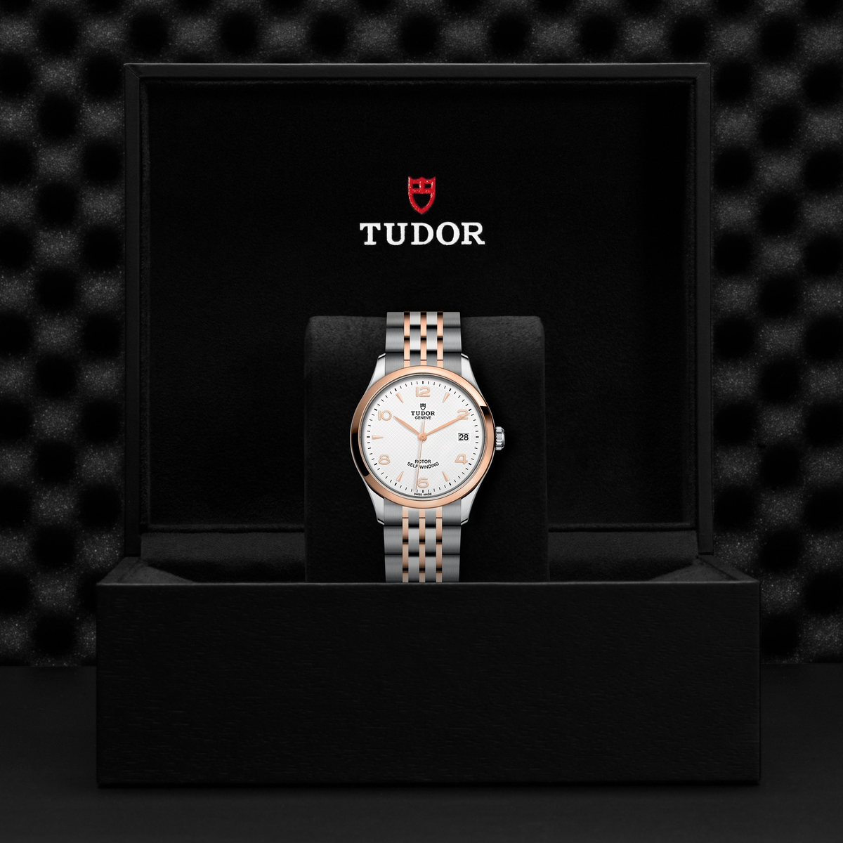 Tudor 1926 — photo 5 of 5