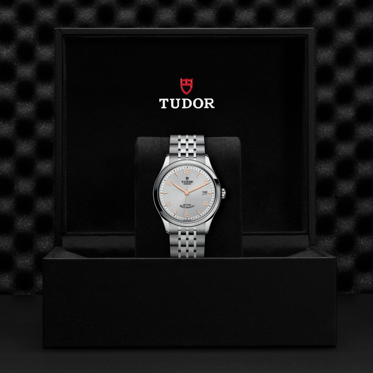 Tudor 1926 — photo 5 of 5