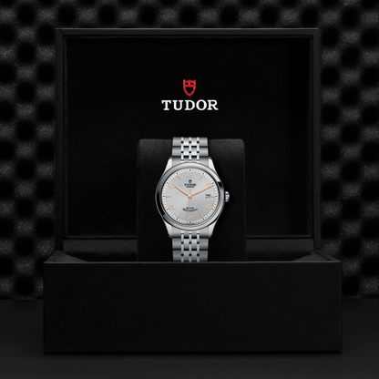 Tudor 1926 — photo 5 of 5