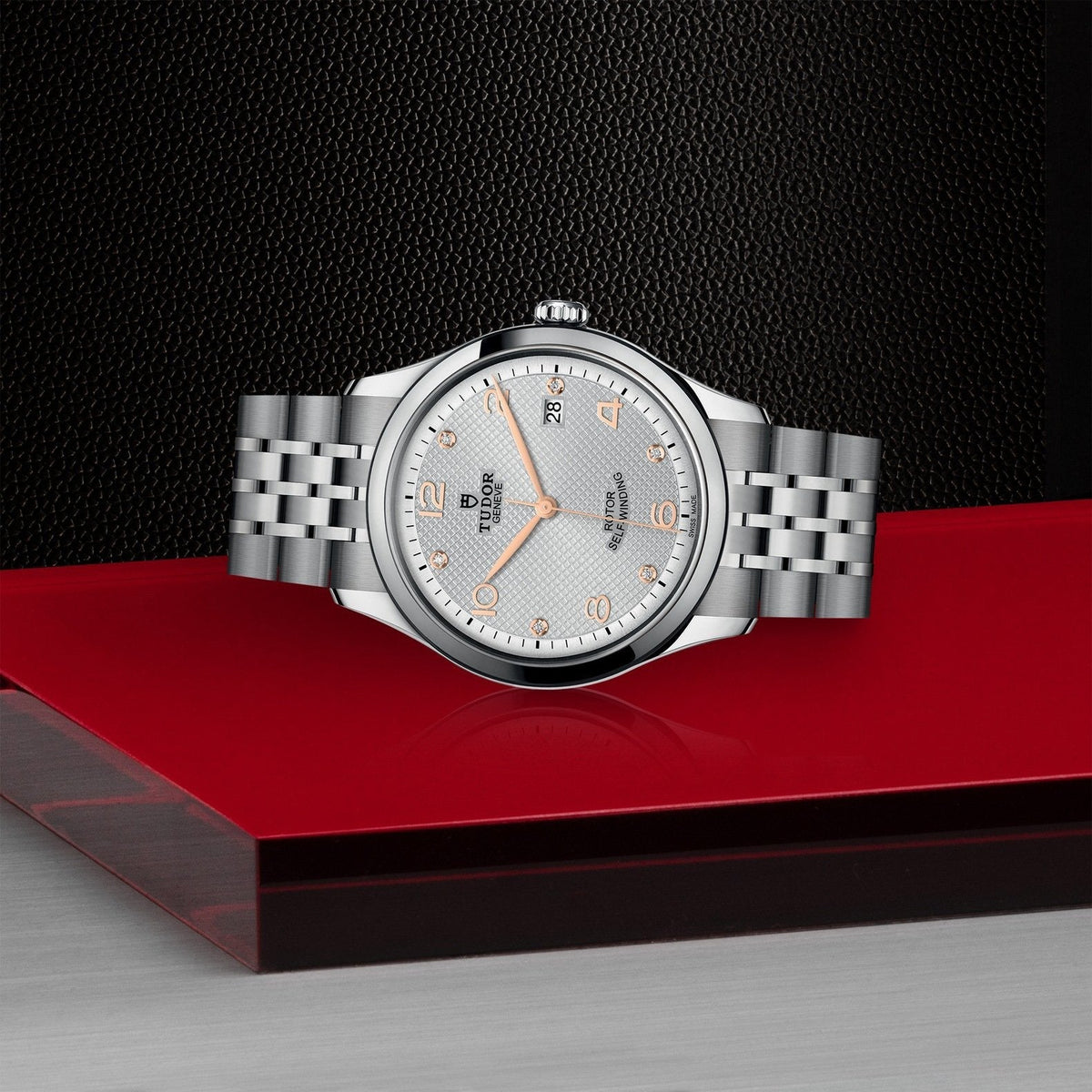 Tudor 1926 — photo 4 of 5