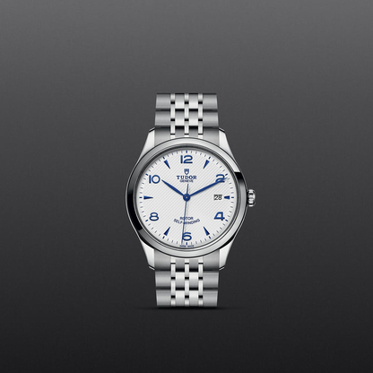 Tudor 1926 — photo 2 of 5