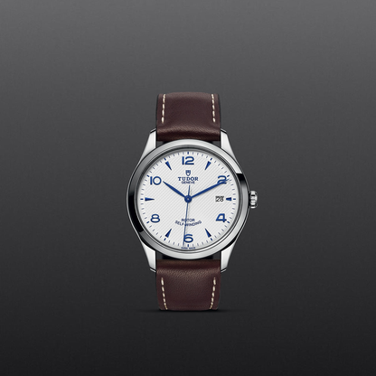 Tudor 1926 — photo 2 of 5