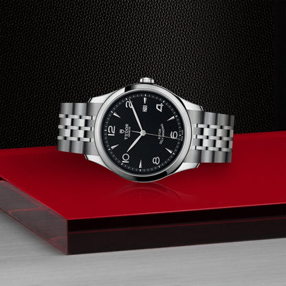 Tudor 1926 — photo 4 of 5
