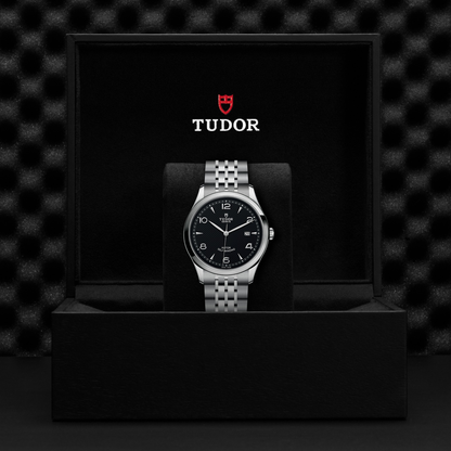 Tudor 1926 — photo 5 of 5