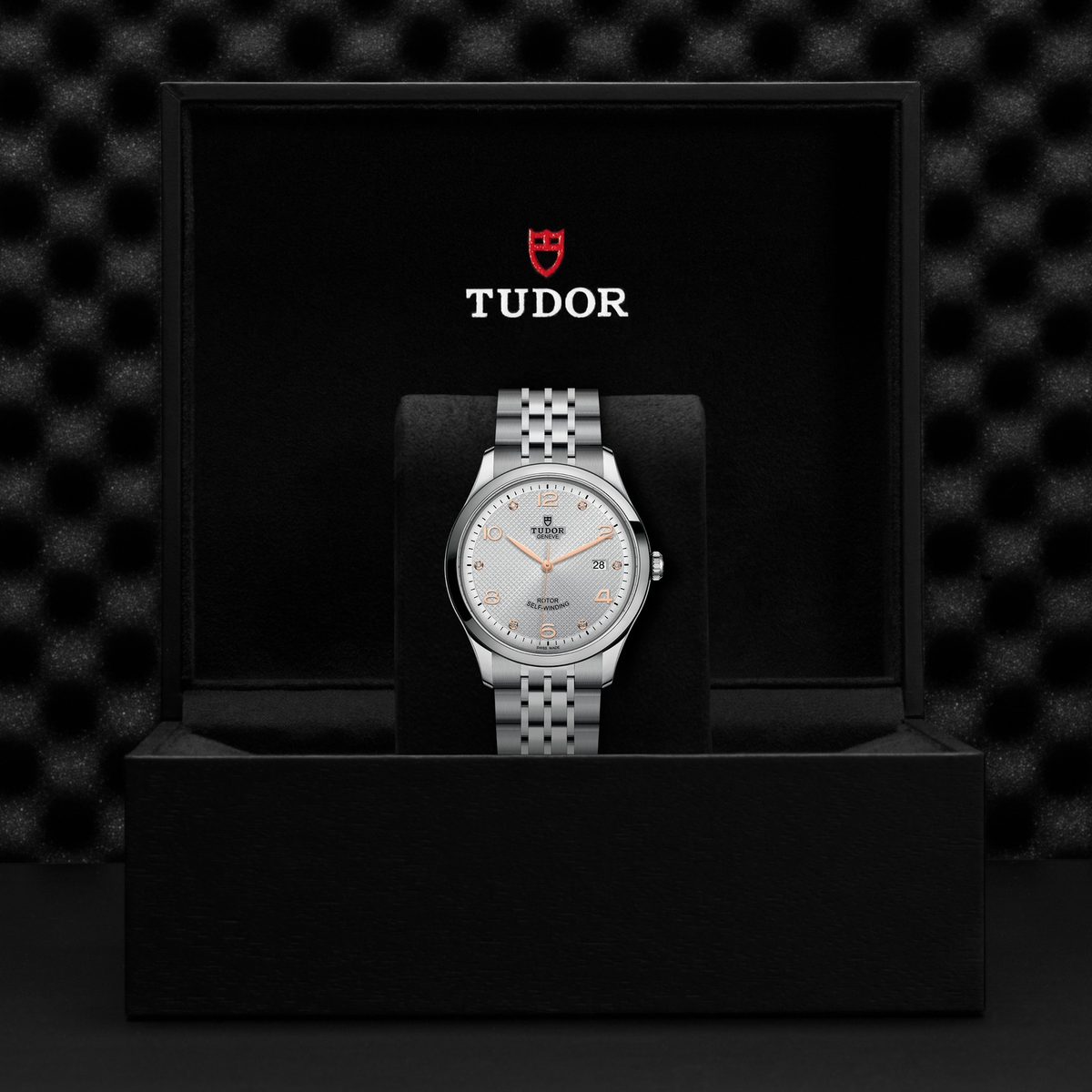 Tudor 1926 — photo 5 of 5
