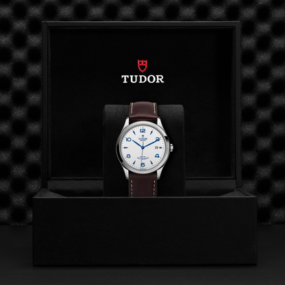 Tudor 1926 — photo 5 of 5