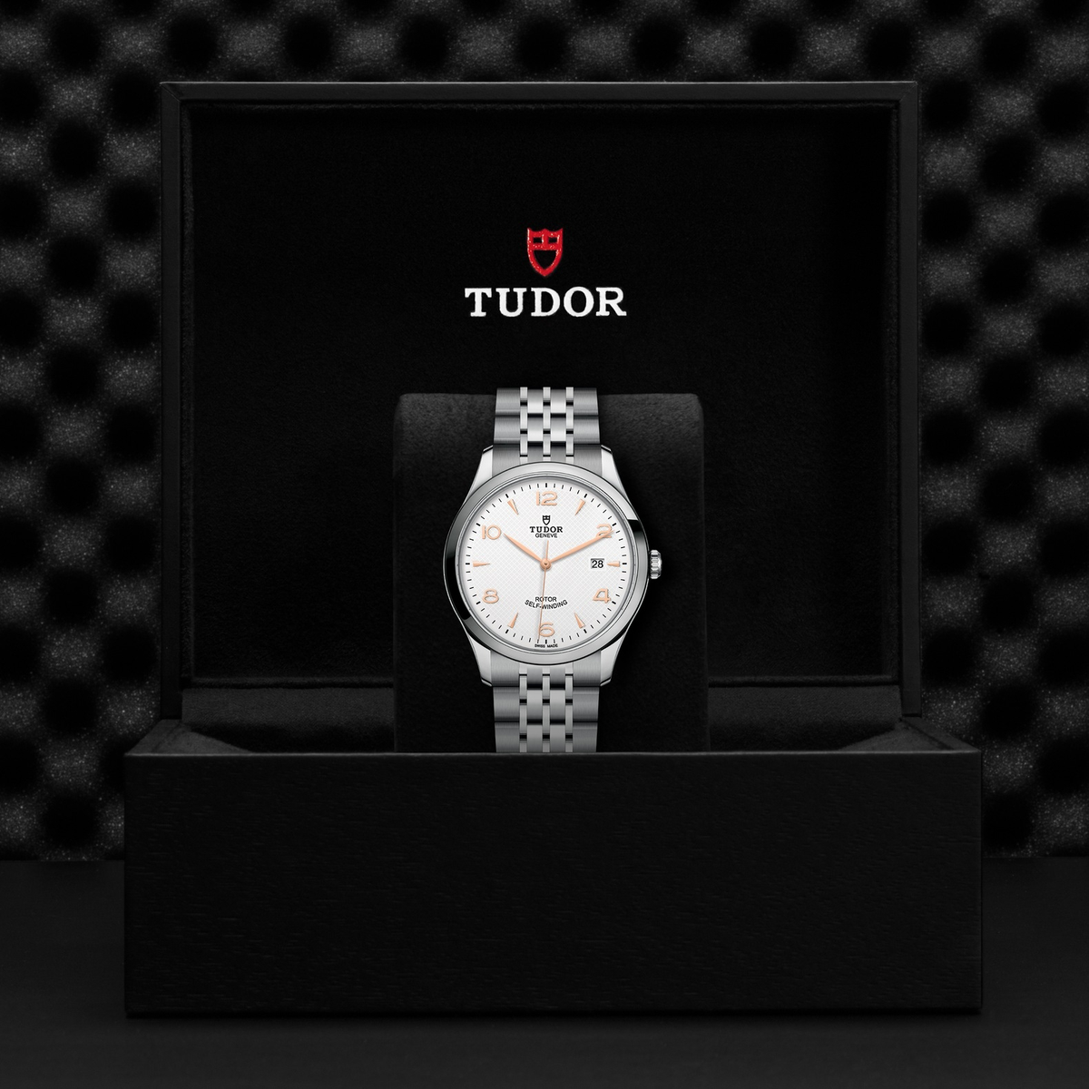Tudor 1926 — photo 5 of 5