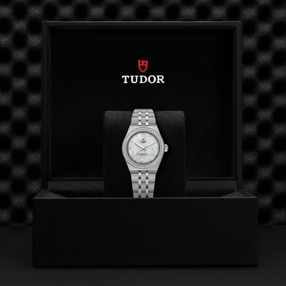 Tudor Royal — photo 5 of 5