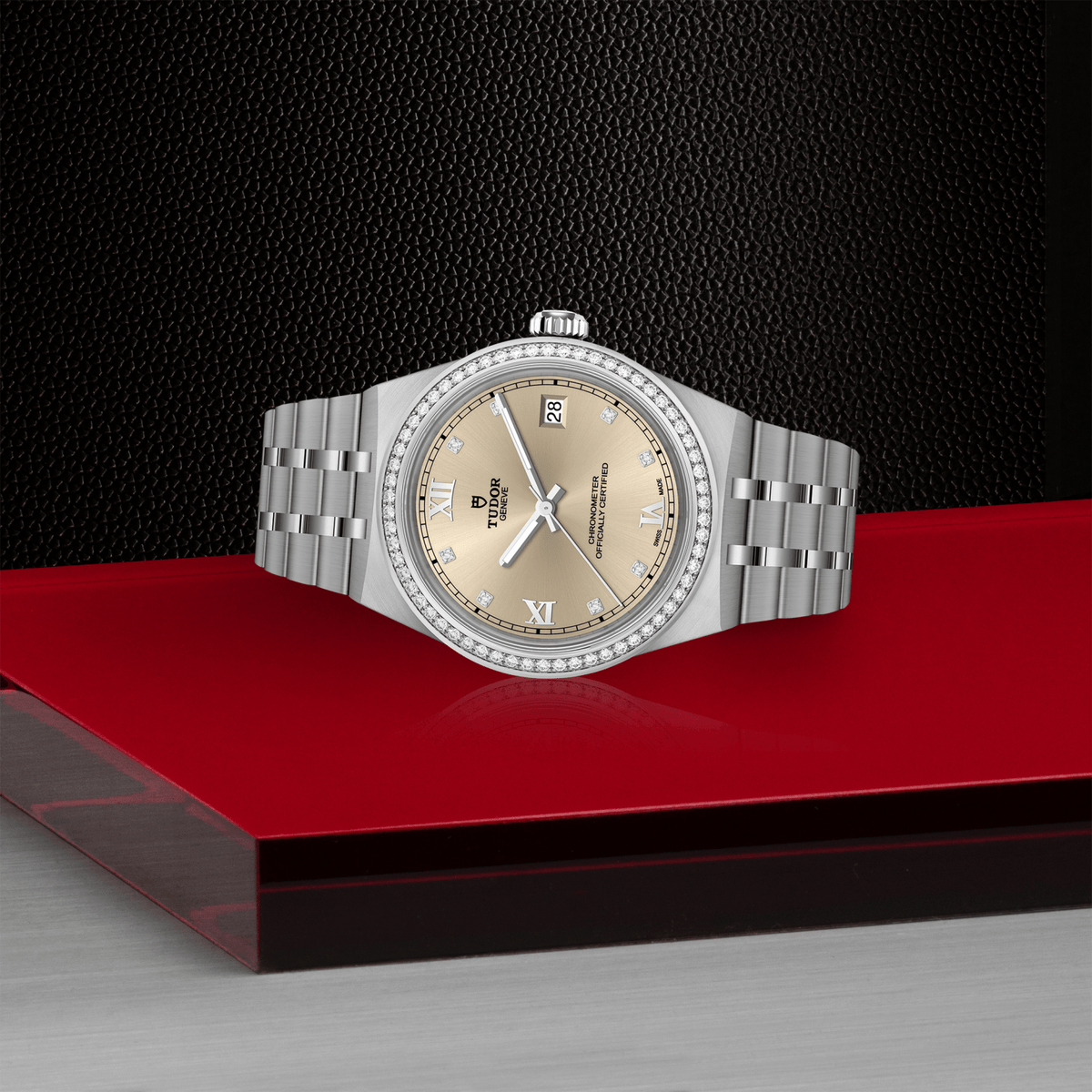 Tudor Royal — photo 4 of 5